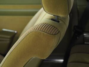 Image 66/66 of Mercedes-Benz 450 SLC (1977)