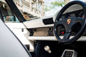 Bild 47/60 von Porsche 911 Carrera 3.2 (1987)