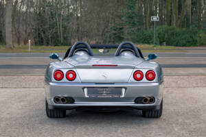 Image 12/48 de Ferrari 550 Barchetta (2001)