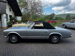 Imagen 2/5 de Mercedes-Benz 230 SL (1967)