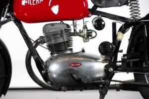 Bild 22/50 von Gilera 150 Sport (1951)