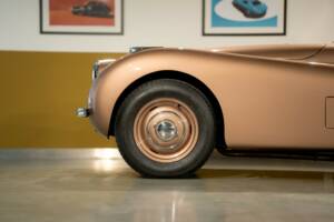 Image 6/50 of Jaguar XK 120 OTS (1952)