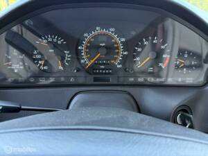Image 19/35 of Mercedes-Benz 500 SL (1993)