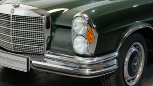 Immagine 24/29 di Mercedes-Benz 280 SE 3,5 (1970)