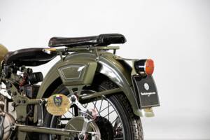 Image 13/50 of Moto Guzzi DUMMY (1963)