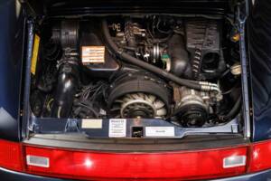 Imagen 32/65 de Porsche 911 Carrera (1994)