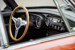 Bild 33/46 von MG MGB GT V8 (1975)