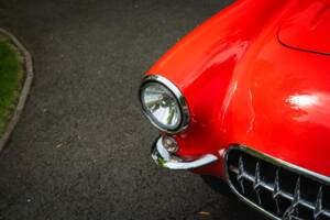 Image 15/34 of Chevrolet Corvette (1957)