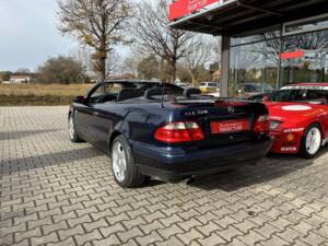Afbeelding 5/34 van Mercedes-Benz CLK 320 (1999)