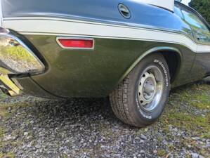 Image 13/27 of Dodge Challenger R/T (1970)