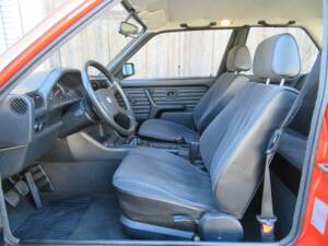 Bild 4/22 von BMW 318i (1984)