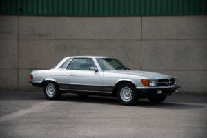 Image 19/29 of Mercedes-Benz 500 SLC (1980)