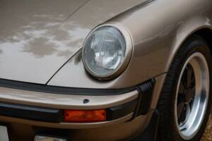 Image 24/50 of Porsche 911 SC 3.0 (1982)