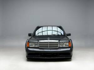 Image 4/21 of Mercedes-Benz 190 E 2.5-16 (1993)