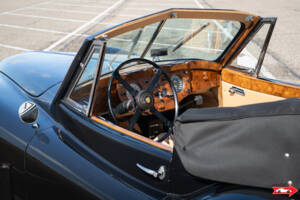 Immagine 25/47 di Jaguar XK 140 DHC (1956)