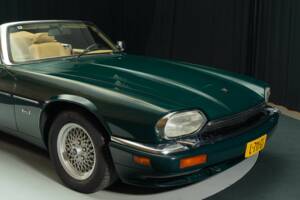 Image 3/8 of Jaguar XJS 4.0 (1994)
