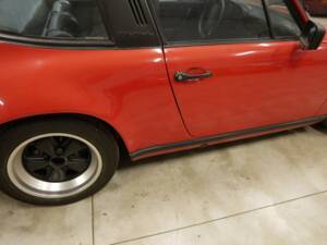 Bild 5/21 von Porsche 911 Carrera 3.2 (1987)