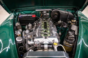 Image 27/32 of Jaguar Mk II 3.4 (1967)