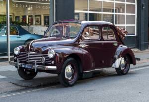 Immagine 1/33 di Renault 4 CV Décapotable (1951)