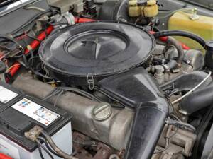 Image 22/26 of Mercedes-Benz 280 SE 3,5 (1970)