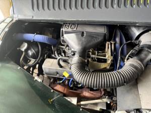 Image 13/14 of Morgan Plus 8 (2003)