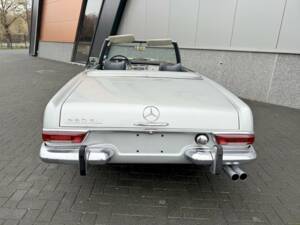 Image 3/36 of Mercedes-Benz 280 SL (1969)