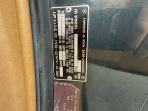 Image 28/50 de Mercedes-Benz 560 SL (1986)