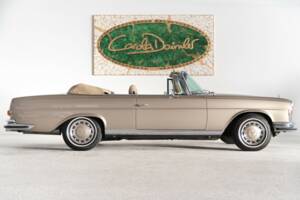 Bild 13/42 von Mercedes-Benz 280 SE 3,5 (1971)