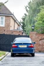 Image 16/38 of BMW 325i (2002)