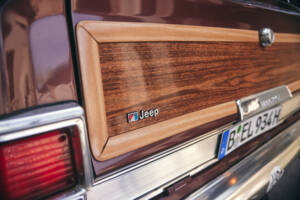 Image 17/96 of Jeep Wagoneer Limited (1982)