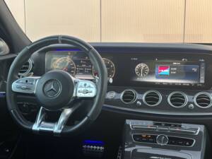 Bild 15/47 von Mercedes-Benz AMG E 63 S 4MATIC+ (2018)
