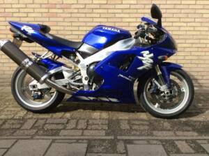 Bild 24/41 von Yamaha YZF 1000 R1 (1998)