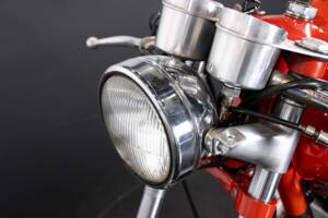 Image 45/50 of MV Agusta 350 S (1972)