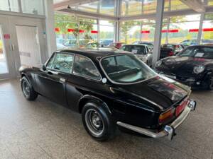 Afbeelding 19/24 van Alfa Romeo 2000 GTV (1976)