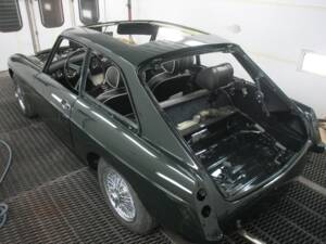 Bild 6/6 von MG MGB GT (1967)