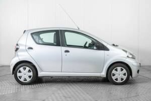 Image 10/48 of Toyota Aygo (2010)