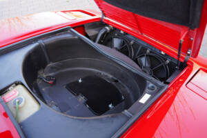Image 23/50 de Ferrari 328 GTS (1989)