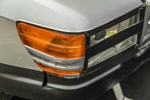 Image 13/40 of Mercedes-Benz 350 SLC (1973)