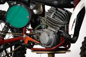 Image 24/38 of CZ 250 Moto Cross (1970)