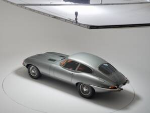 Bild 12/50 von Jaguar E-Type 3.8 Helm (1963)