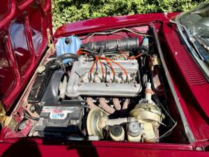 Image 43/48 of Alfa Romeo Giulia 1600 GT Junior (1972)