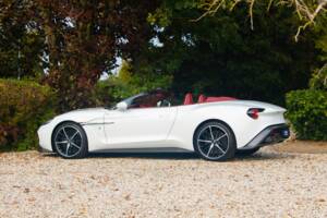 Bild 7/37 von Aston Martin Vanquish Zagato Volante (2017)