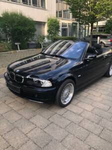 Imagen 17/23 de BMW 323Ci (2000)