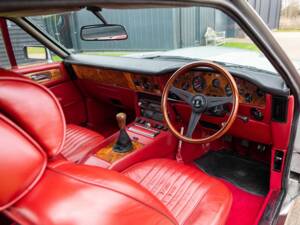 Bild 5/50 von Aston Martin V8 (1978)