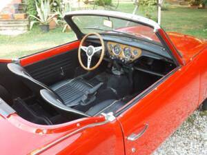 Image 11/50 of Triumph Spitfire Mk III (1968)