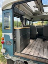 Image 15/18 de Land Rover 109 (1970)