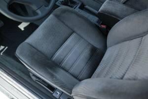 Image 29/50 de Alfa Romeo 164 2.0 (1991)