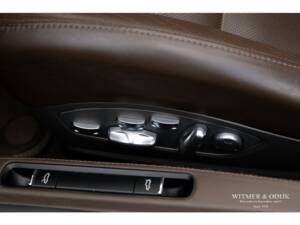Image 33/36 of Porsche 911 Carrera 4S (2015)