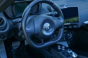 Image 40/50 of Alfa Romeo 4C Spider (2018)
