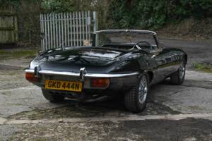 Bild 39/50 von Jaguar E-Type V12 (1974)